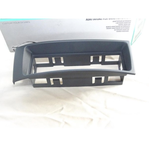 Cadre contour encadrement support poste radio autoradio Phonocar 03227 pour renault megane 2 II de 2003 à 2008 