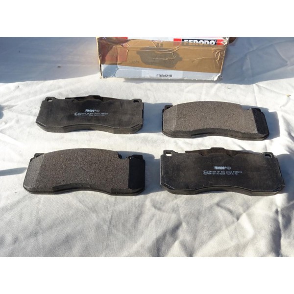Jeu 4 plaquettes de frein avant montage brembo Ferodo FDB4218 pour BMW serie 1 et 3 E81 E82 E88 E90 E91 E92 E93 mini cooper R56 