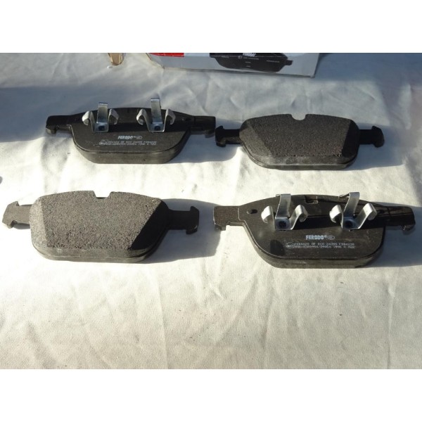 Jeu 4 plaquettes de frein avant montage teves Ferodo FDB4238 pour volvo XC90 