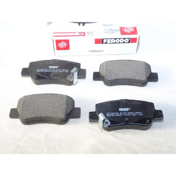 Jeu 4 plaquettes de frein arriere montage bosch Ferodo FDB4411 pour toyota avensis T27 