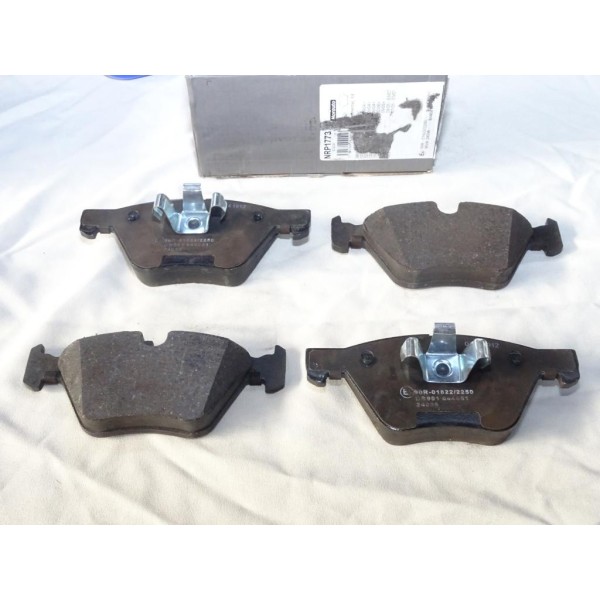 Jeu 4 plaquettes de frein avant montage teves Norauto NRP1773 pour BMW serie 3 5 III V Z4 X1 E60 E61 E84 E87 E89 E90 E91 E92 E93