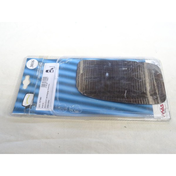 Vitre miroir glace de retroviseur avant droit MAD N°3016 537089 pour peugeot 106 de 1996 à 2004 reglage exterieur 