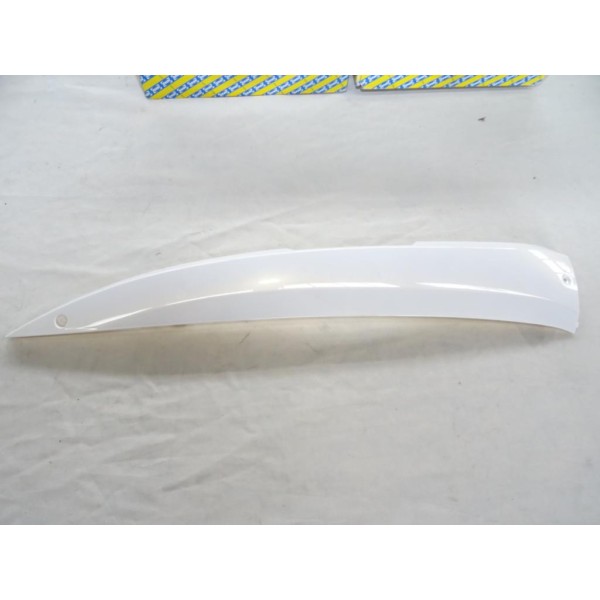 Revetement cache protection laterale blanche Norauto 2134170 25168 pour scooter wayscral E-start 
