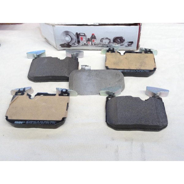 Jeu 4 plaquettes de frein avant montage type brembo Ferodo FDB4611 pour BMW serie 1 2 3 4 i8 F20 F21 F22 F23 F30 F31 F32 F33 F36