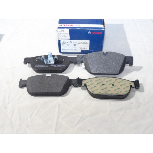 Jeu 4 plaquettes de frein avant montage teves Bosch BP2467 0986424844 pour volvo XC60 XC90 S60 S90 V60 V90 C40 