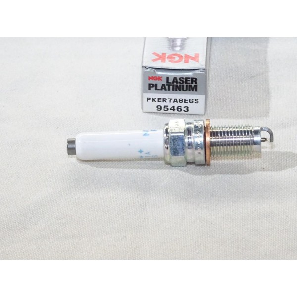 Lot 3 bougies allumage platinum NGK 95463 PKER7A8EGS pour audi A1 A3 A4 A5 Q2 cupra formentor seat ibiza 4 5 IV V leon 3 4 III I