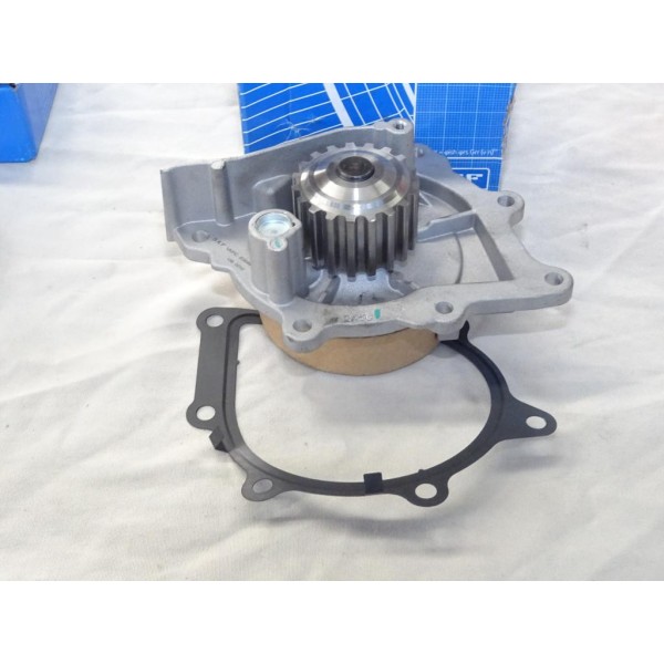 Pompe à eau avec joint SKF VKPC83646 pour citroen C4 dont picasso C5 dont aircross C6 C8 C-crosser jumper DS4 DS5 jumpy 3 III fi
