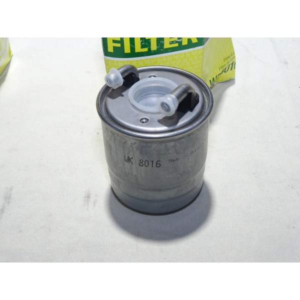 Filtre a carburant gazoil Mann filter WK8016X pour mercedes classe C E G ML S CLS GL GLK SLK W204 W212 W461 W164 W221 C218 X164 
