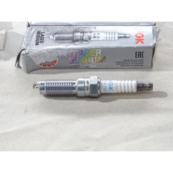 Lot 4 bougies allumage laser iridium NGK 93593 SILZNAR8C7H pour ford fiesta 6 7 VI VII C-max cmax 2 II focus 3 III B-max bmax tr