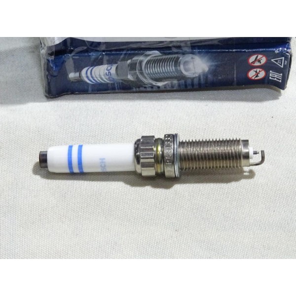 Lot 4 bougies allumage iridium Bosch ZR6SI332 0242140567 9785 pour citroen C4 cactus C3 dont aircross berlingo 3 III C5 dont air