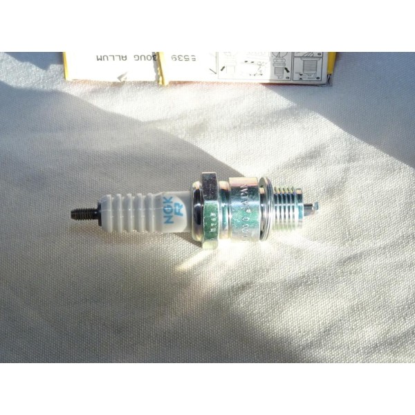 Lot 5 bougies allumage NGK 5539 BR8HSA pour moto honda BMW trabant aprilia benelli daelim derby fantic hercules hyosung jawa kaw