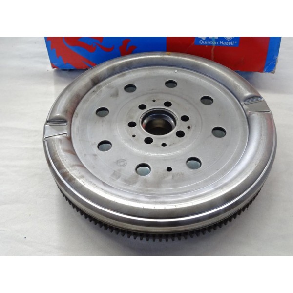 Volant moteur bimasse embrayage Quinton Hazell QDF226 pour audi A3 seat altea toledo 3 III leon 2 II skoda octavia 2 II superb 2