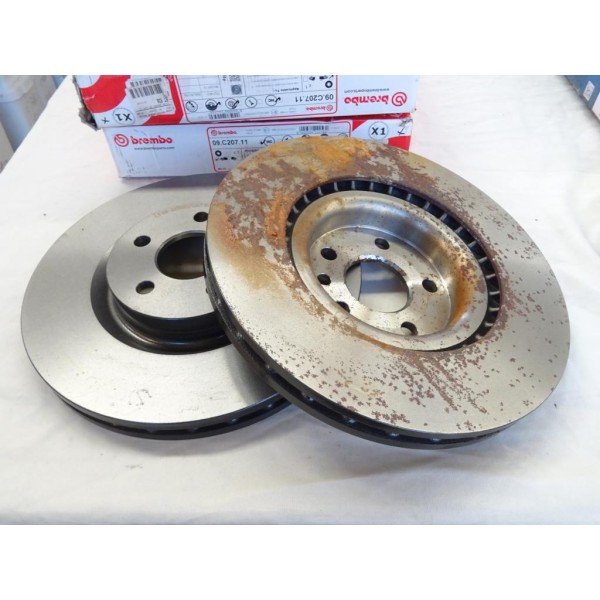Jeu 2 disques de frein avant ventilé 325mm diametre (oxydation) Brembo 09.C207.11 pour land rover range rover evoque L538 discov