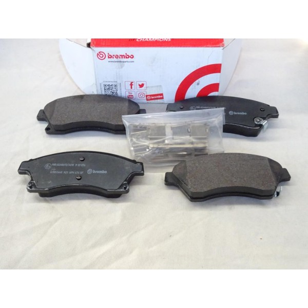 Jeu 4 plaquettes de frein avant montage bosch Brembo P59076 pour opel astra J chevrolet cruze aveo 