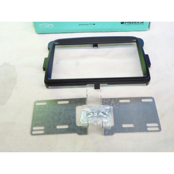 Cadre contour encradrement poste radio autoradio Phonocar 03641 pour dacia logan lodgy dokker duster sandero partir de 2012 rena