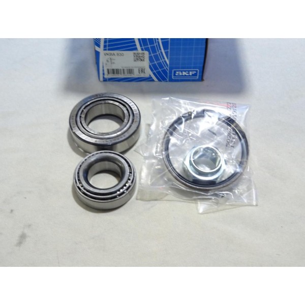 Kit roulement de roue arriere SKF VKBA830 pour renault trafic 1 