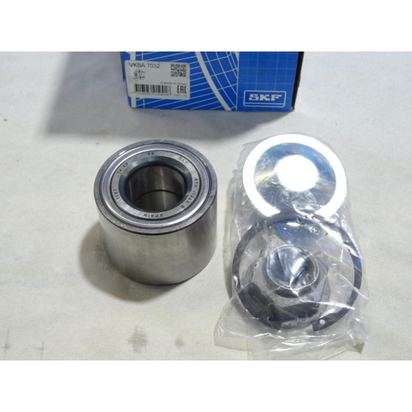 Kit roulement de roue arriere SKF VKBA7032 pour renault clio 4 IV 