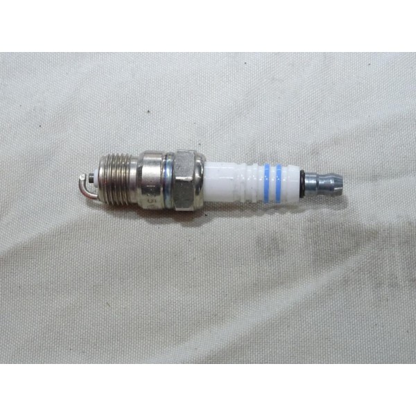 Lot 2 bougies allumage Bosch HR9BC+ 0242225622 pour cadillac fleetwood brougham chevrolet lumina blazer camaro caprice tahoe jee