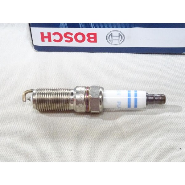 Lot 6 bougies allumage platinum Bosch 6766 HR7MPP302X 0242235767 pour jeep grand cherokee dodge charger challenger chrysler 300 