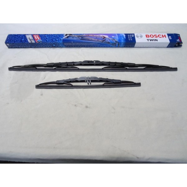 Jeu 2 balais essuie glace 600mm + 350mm twin Bosch 613 3397010414 pour opel karl 