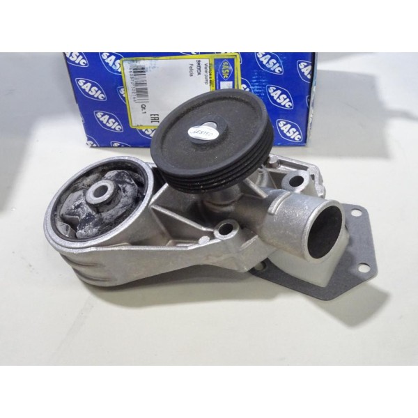 Pompe à eau + joint Sasic 9000968 pour skoda felicia 1.3 essence 