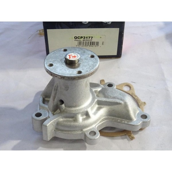 Pompe à eau Quinton Hazell QCP3177 pour nissan primera P10 P11 sunny N14 almera N15 2.0D 2.0TD 2.0 D TD diesel 