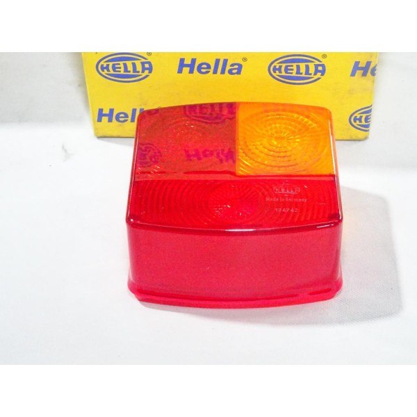 Cabochon feu lanterne arriere droit Hella 9EL137308-001 pour volvo john deere DAF deutz kubota massey ferguson same linde 