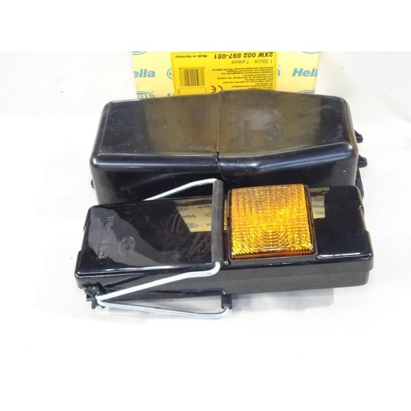 Lampe clignotante de securité avec etui Hella 2XW002897-051 pour camion citerne 