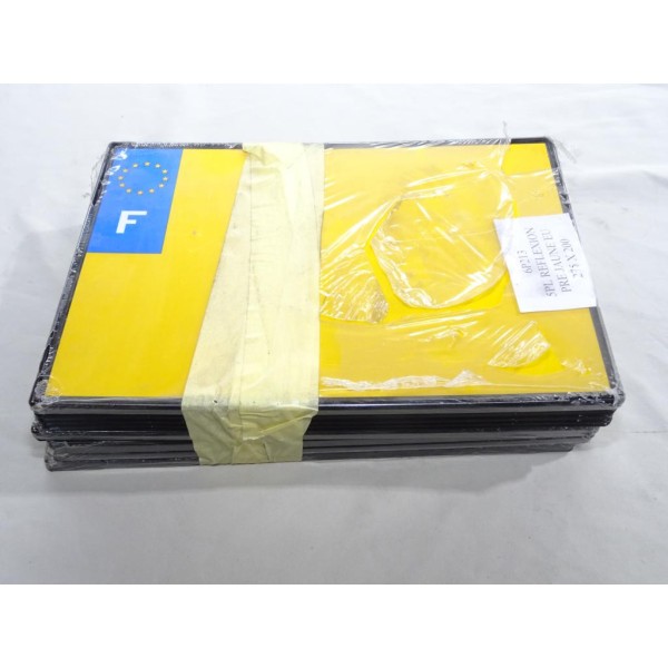 Lot 33 plaques immatriculation metal fond jaune 275x200 SIV 6P213 