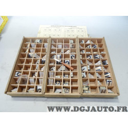 Lot 3 boites lettres et chiffres realisation des plaques immatriculation Carat 210x130 et 170x120 (entamée) 
