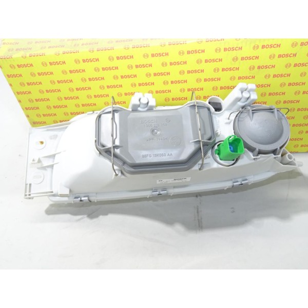 Phare projecteur avant droit Bosch 0301049004 pour ford fiesta 4 IV mazda 121 