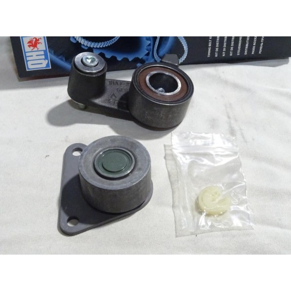 Jeu 2 galets tendeur + enrouleur courroie de distribution (non incluse) Quinton hazell QBK262 pour renault laguna 1 safrane 1 vo