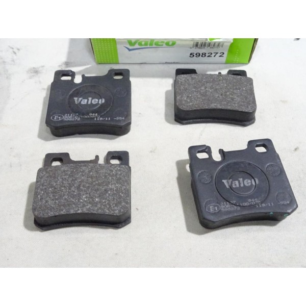 Jeu 4 plaquettes de frein arriere montage teves Valeo 598272 pour mercedes 190 W201 classe C E SL SLK CLK W124 W202 R129 R170 C2