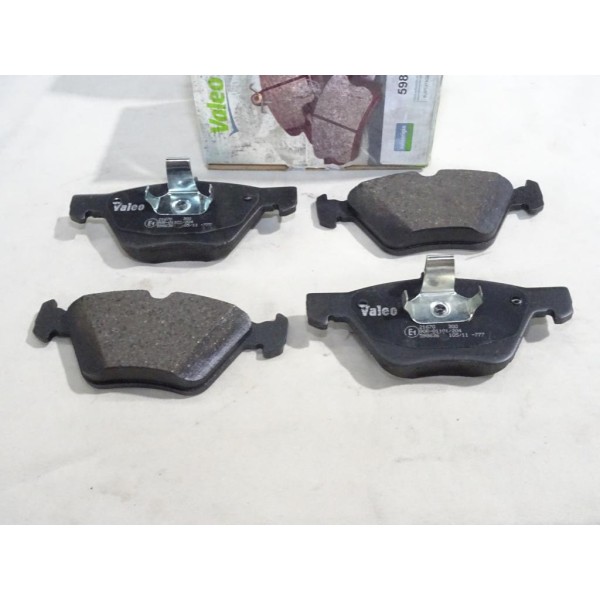 Jeu 4 plaquettes de frein avant montage teves Valeo 598636 pour mercedes classe E SLK CLK ML W210 R170 W163 C208 