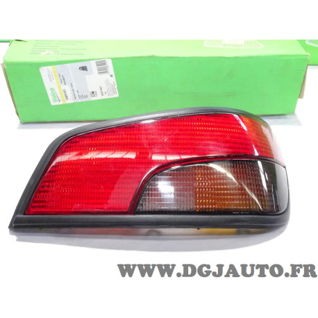 Cabochon feu lanterne arriere droit Valeo 085101 pour peugeot 306 