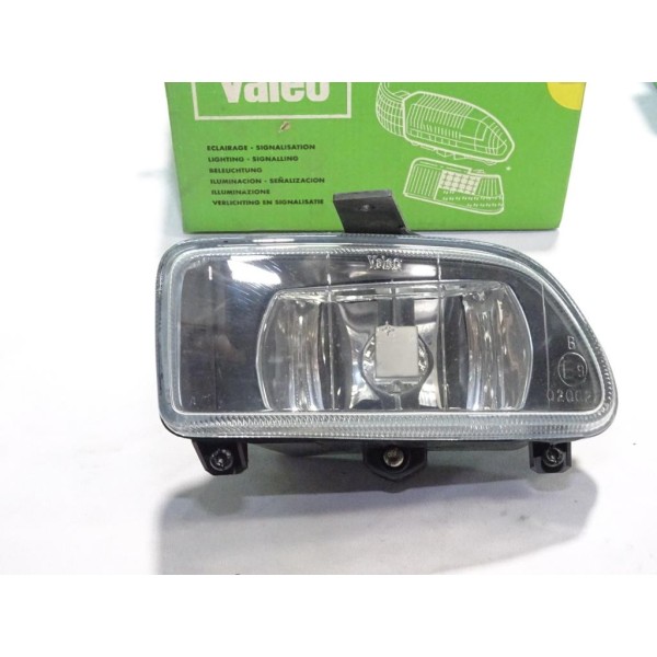 Phare antibrouillard avant gauche Valeo 087615 pour ford mondeo 1 