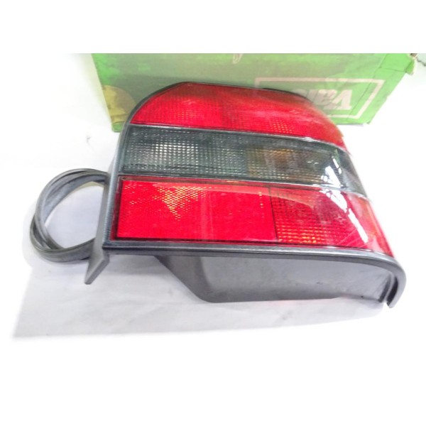 Feu lanterne arriere droit Valeo 084081 pour renault 19 R19 chamade 
