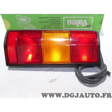 Feu lanterne arriere gauche Valeo 082307 pour renault express 