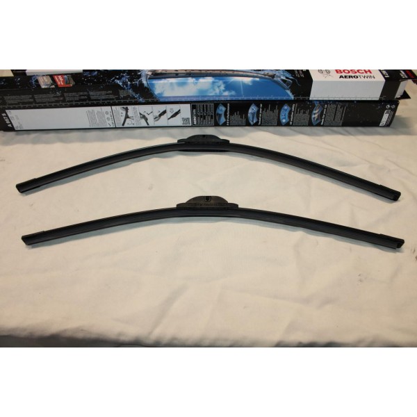 Jeu 2 balais essuie glace 650mm + 550mm souple aerotwin Bosch A957S 3397118957 pour renault scenic 2 II 