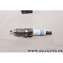 Lot 2 bougies allumage platinum Bosch FR7HPP332W 8193 0242235775 pour audi A3 A4 seat altea toledo 3 III skoda octavia 2 II volk