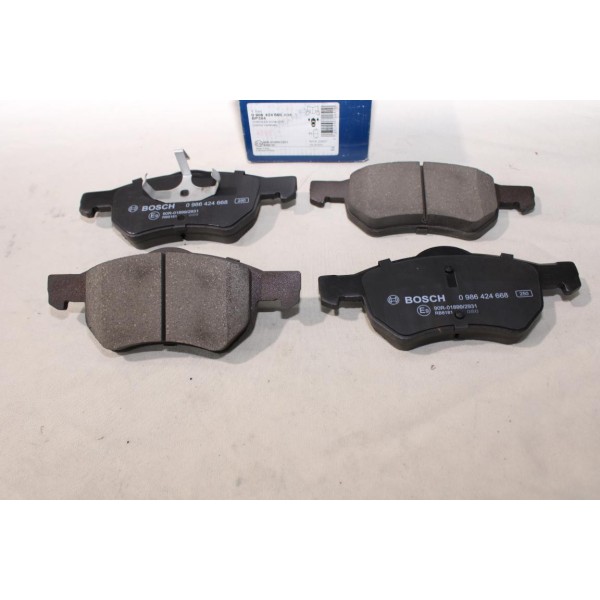 Jeu 4 plaquettes de frein avant montage teves Bosch BP384 0986424668 pour chrysler voyager dodge caravan NS 