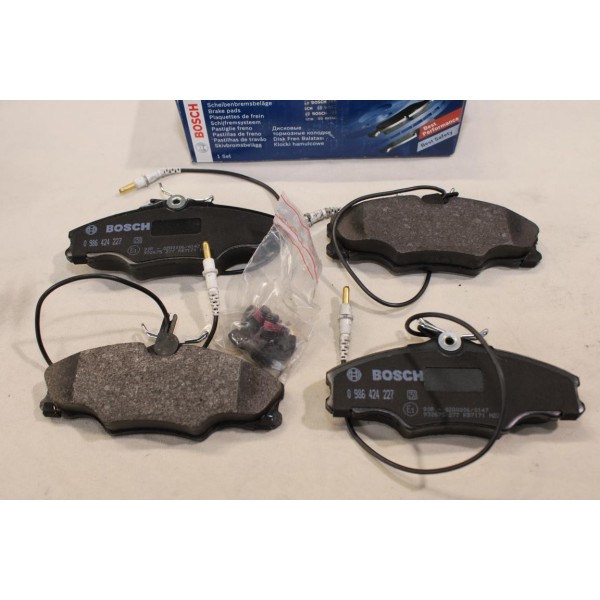 Jeu 4 plaquettes de frein avant montage lucas Bosch 0986424227 BP105 pour peugeot 406 