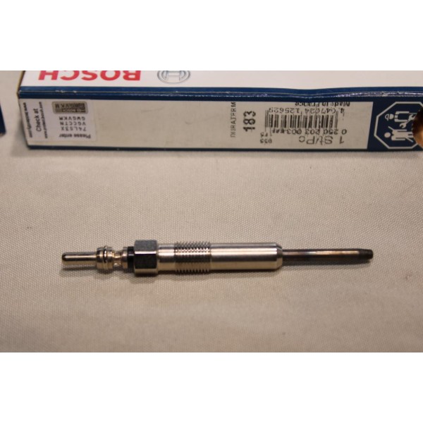 Lot 2 bougies de préchauffe N°183 0250203003 pour toyota cressida 2.4TD 2.4 TD diesel 