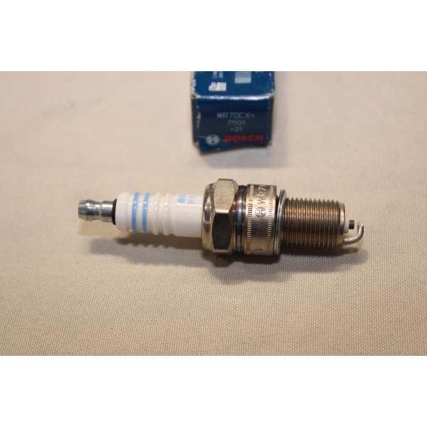 Lot 4 bougies allumage Bosch WR7DCX+ 0242235707 pour hyundai H1 H100 excel lantra pony santa fe satellite scoupe sonata starex t