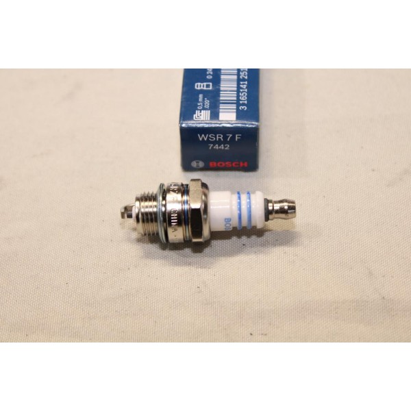 1 Bougie allumage tronconneuse debroussailleuse tondeuse Bosch WSR7F 0242235351 pour suzuki équivalent BPMR6A 