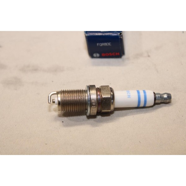 Lot 6 bougies allumage Bosch FQR8DE 0242229724 pour mercedes classe A B W169 W245 A150 A160 A170 A180 A200 B150 B160 B170 B180 B