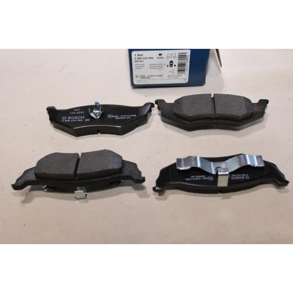 Jeu 4 plaquettes de frein arriere montage kelsey hayes Bosch BP331 0986424585 pour chrysler dodge neon stratus 300M sebring PT c