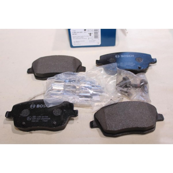 Jeu 4 plaquettes de frein avant montage lucas Bosch BP967 0986424829 pour cordoba 2 II ibiza 3 III skoda fabia 1 2 I II roomster
