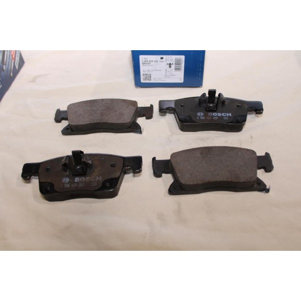 Jeu 4 plaquettes de frein avant montage teves Bosch BP2357 0986424329 pour opel astra K 