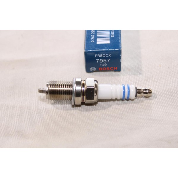 Lot 2 bougies allumage Bosch FR8DCX 7957 0242229660 pour chevrolet aveo chrysler neon stratus cirrus daihatsu move sirion cuore